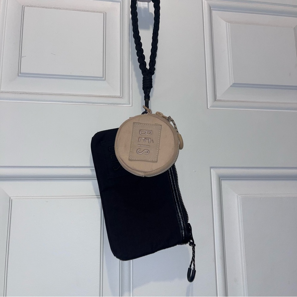 BEIS Black “The Sport Pack” Crossbody and Wristlet *BUNDLE* - Picture 6 of 6